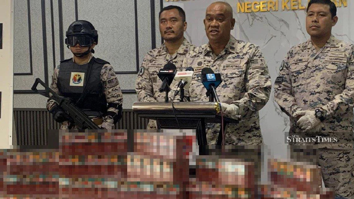 MMEA Intercepts RM212,000 Contraband Cigarette Cache in Kelantan River