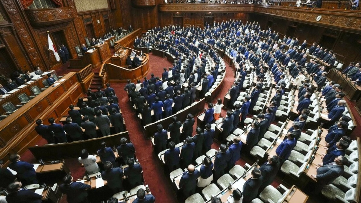 Japan's Parliament Fast-Tracks Historic Imperial Succession Law