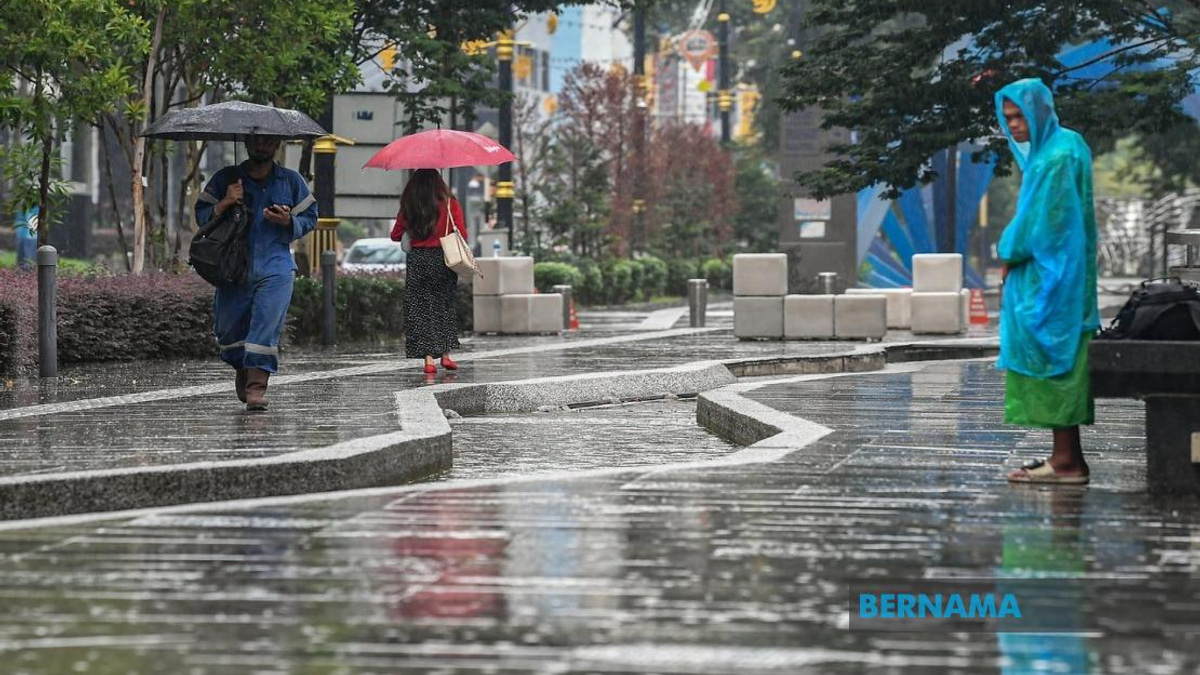 Heavy Rain Expected Across Seven Johor Districts on State Election Nomination Day