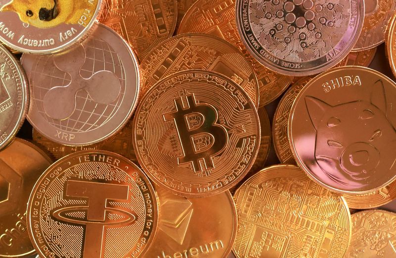SEC Postpones Cryptocurrency Rules Vote, Signalling Political Headwinds for Industry