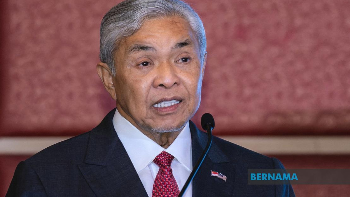 Malaysia's TVET Graduates to Secure Jobs Before Course Completion, Says Ahmad Zahid