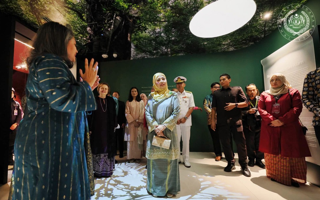 Queen Inaugurates Merdeka Textile Museum at Menara Merdeka Maybank