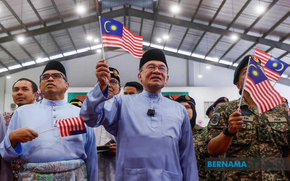 PM Anwar Calls for Clean Campaign in Negeri Sembilan Poll, Warns Against Slanderous Tactics