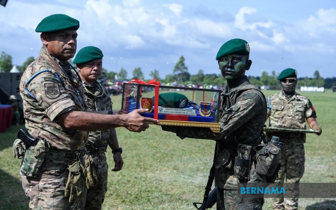 From Failure to Top Honour: Young Officer Overcomes Setback to Lead Commando Class
