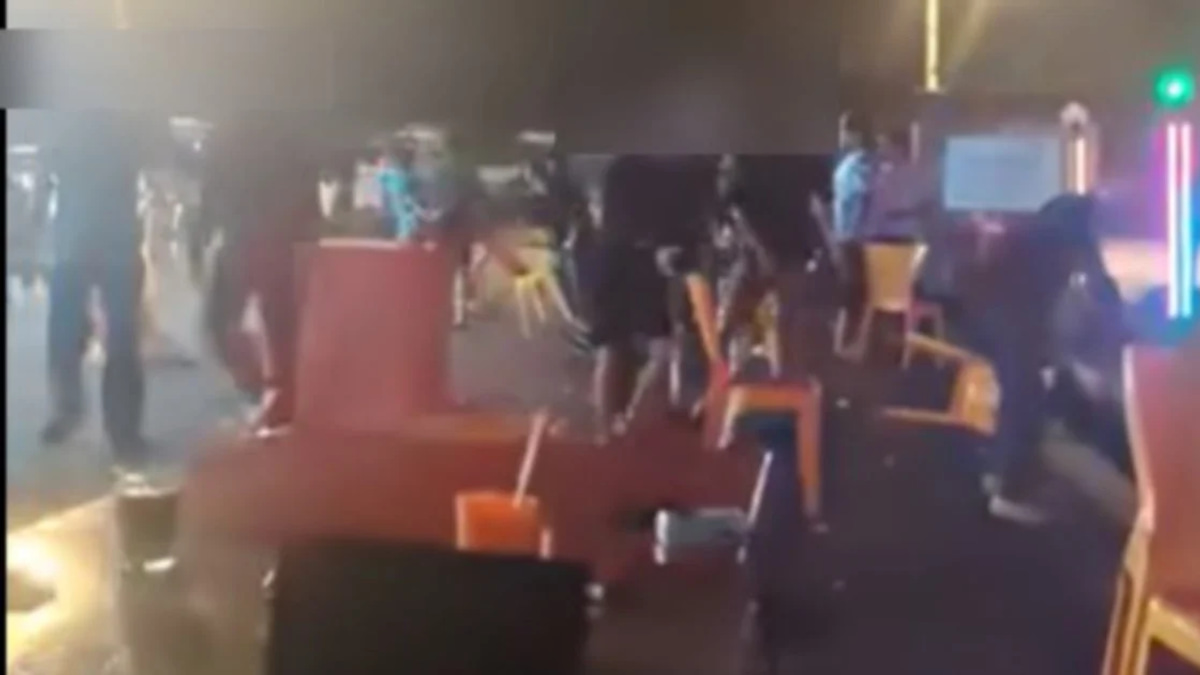 Four arrested after violent brawl erupts in Kulai eatery as diners weaponise furniture