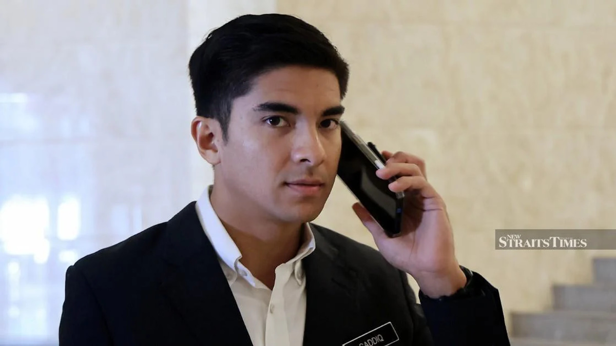 Tunku Ismail Criticises 'Hollywood' Politics as Johor Royalty Signals Displeasure with Syed Saddiq