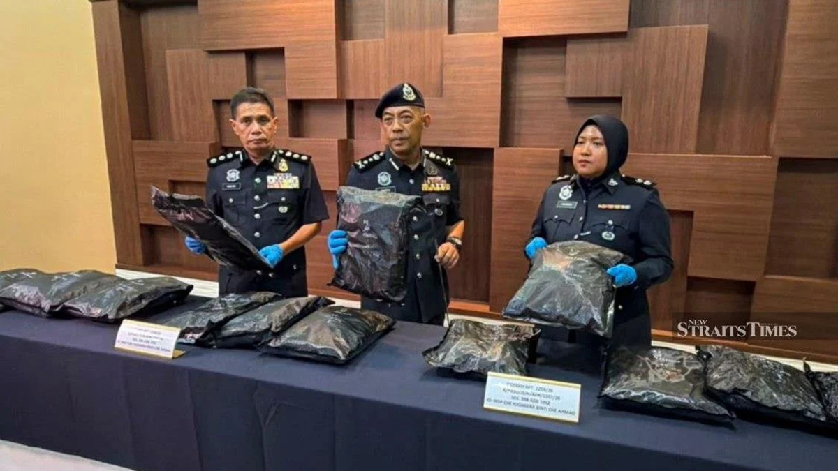 College Student Arrested With RM1.17 Million in Cannabis at Bukit Kayu Hitam Border