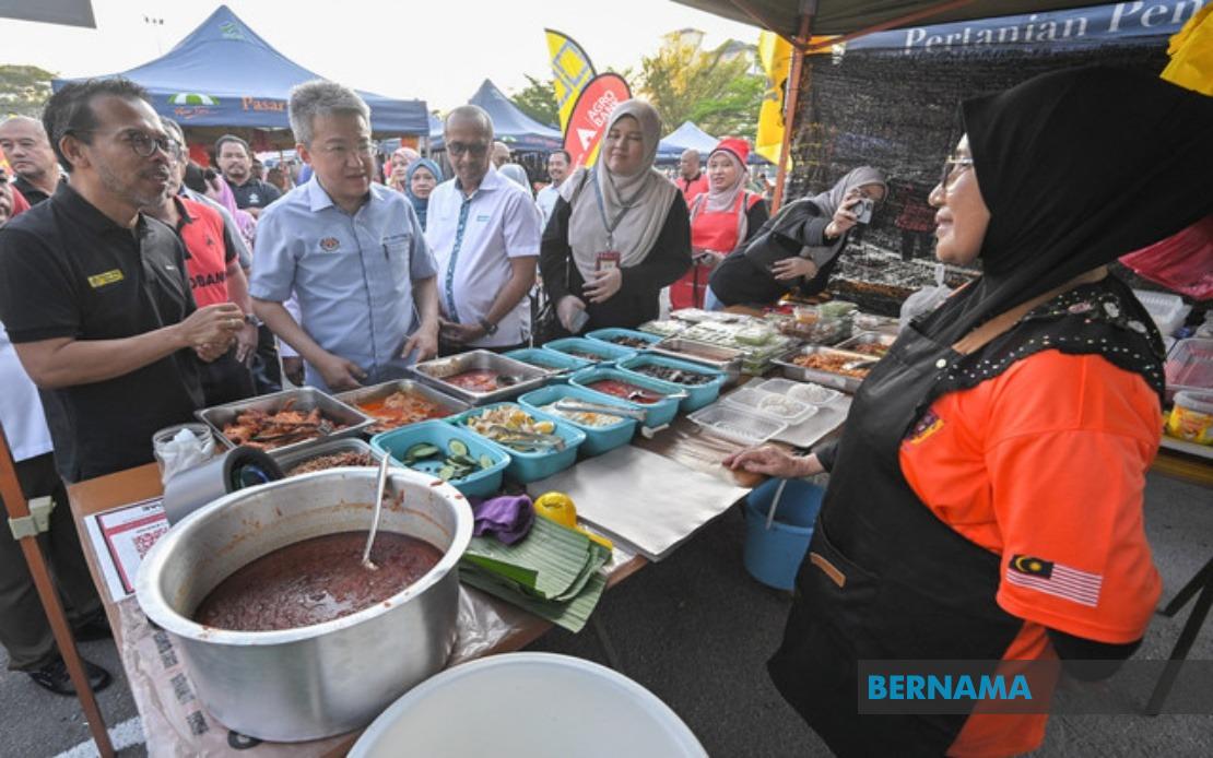 Government Channels RM9.8 Billion to Boost Microfinance Access for Small Traders
