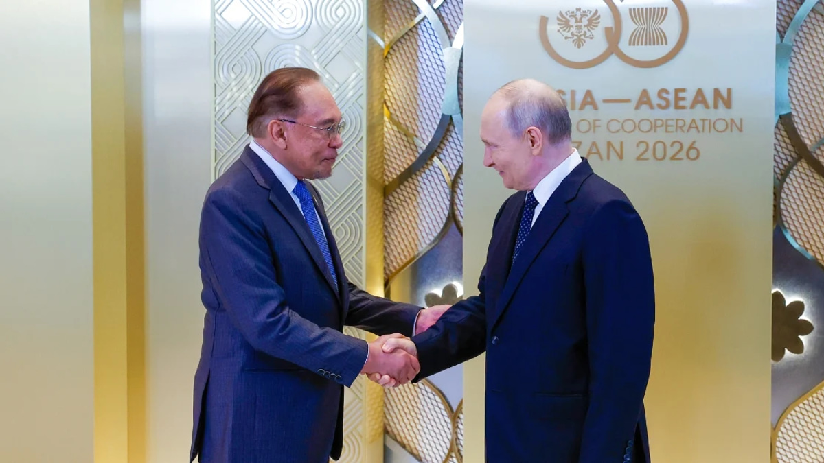 Putin Pledges Stable Energy Supply to Malaysia Amid Regional Diversification Push