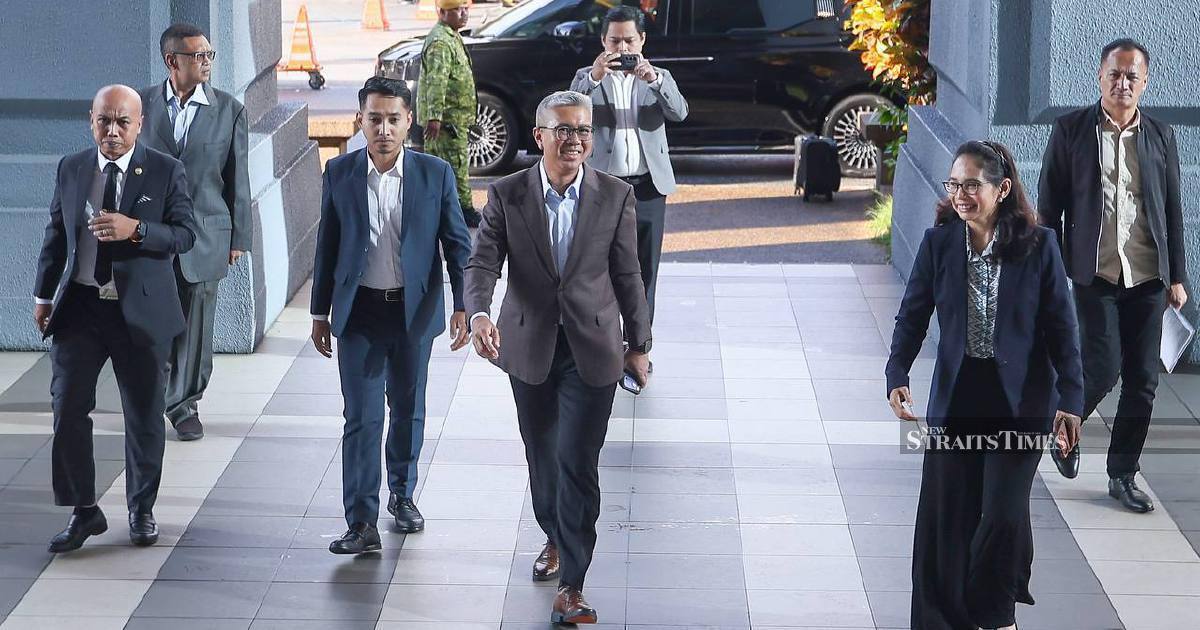 Tengku Zafrul gives testimony in Muhyiddin's Jana Wibawa corruption trial