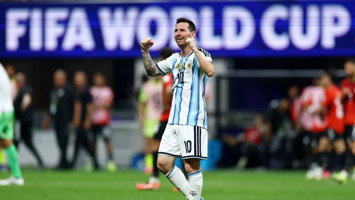 Argentina's Resilience Tested Again as Defending Champions Edge Past Egypt to Face Switzerland