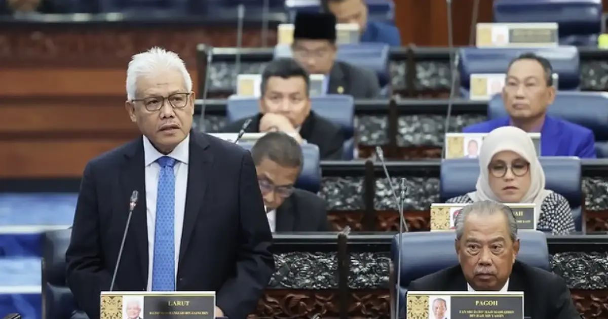Hamzah Reclaims Opposition Leader's Front Row Seat as Muhyiddin Drops Down the Pecking Order
