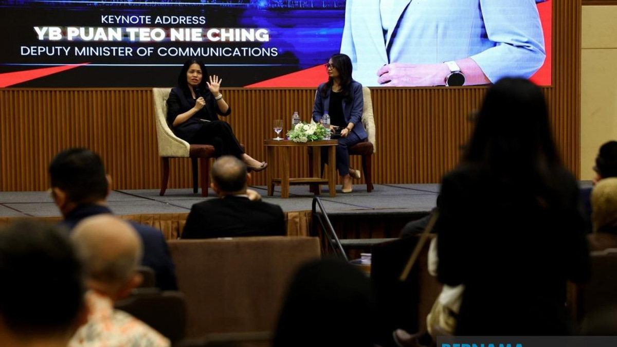 Civil Servants Must Avoid Inflammatory Language and Sensitive Topics, Says Deputy Communications Minister