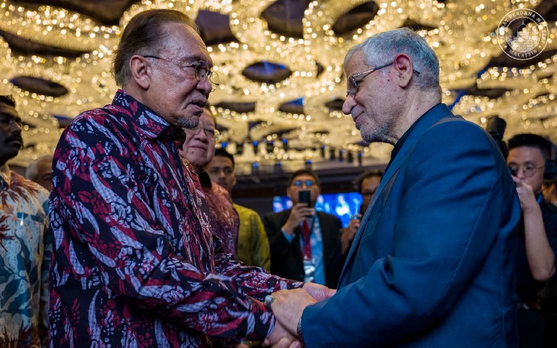 Anwar Apologises to Iran for Absence at Khamenei's Funeral Ceremonies