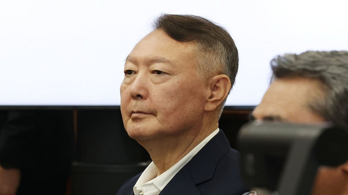 Former South Korean President Yoon Suk Yeol Convicted of Accepting Illegal Political Funds