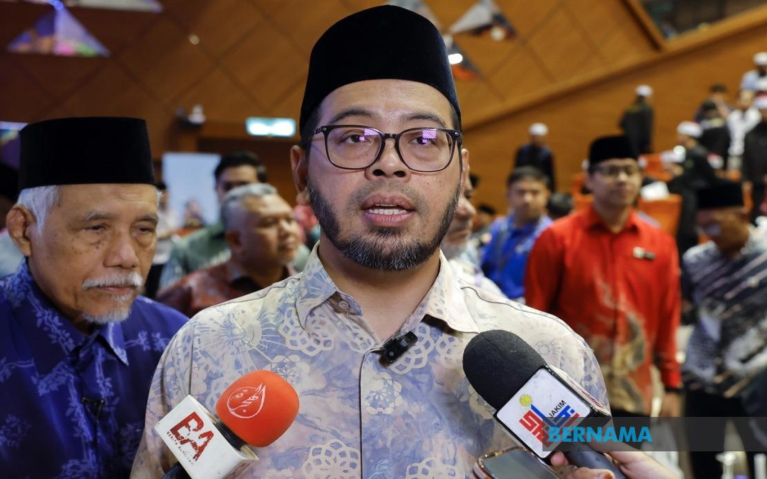 Malaysia To Intensify Youth Outreach On Extremism And Misinformation, Heeding Sultan Nazrin's Call