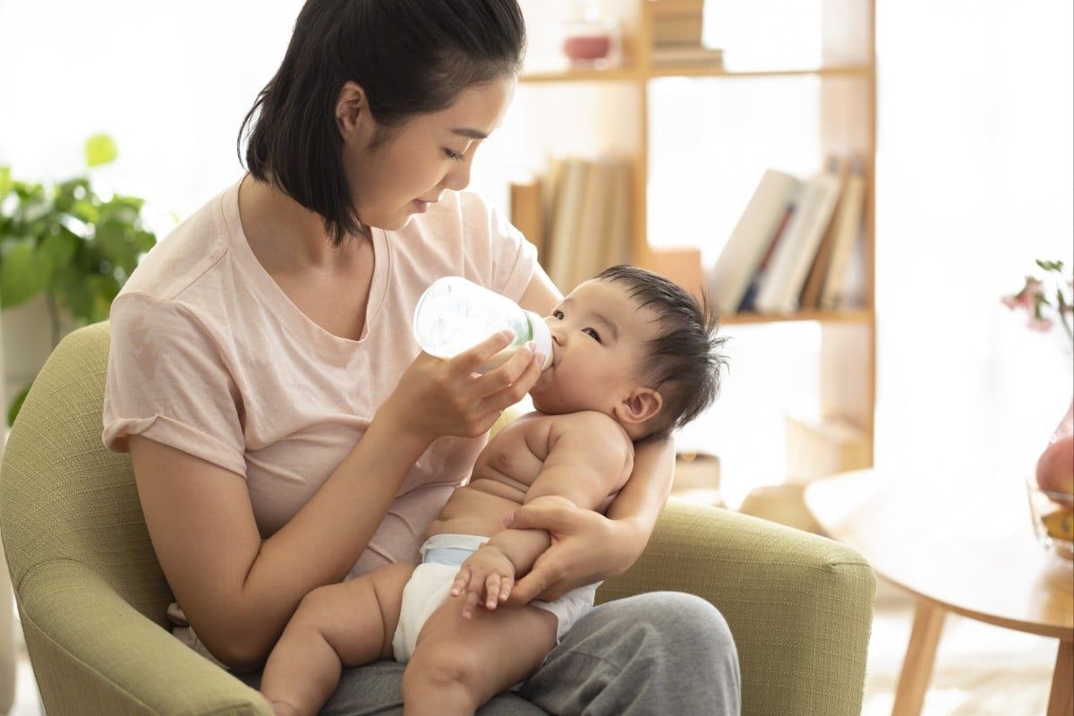 Chinese Infant's ICU Admission Highlights Dangers of Non-Water Formula Preparation