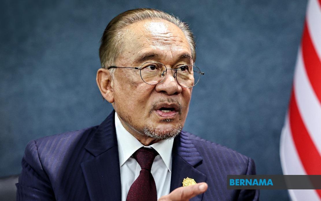 Anwar Congratulates Nur Jazlan On Second Term As Deputy Senate President