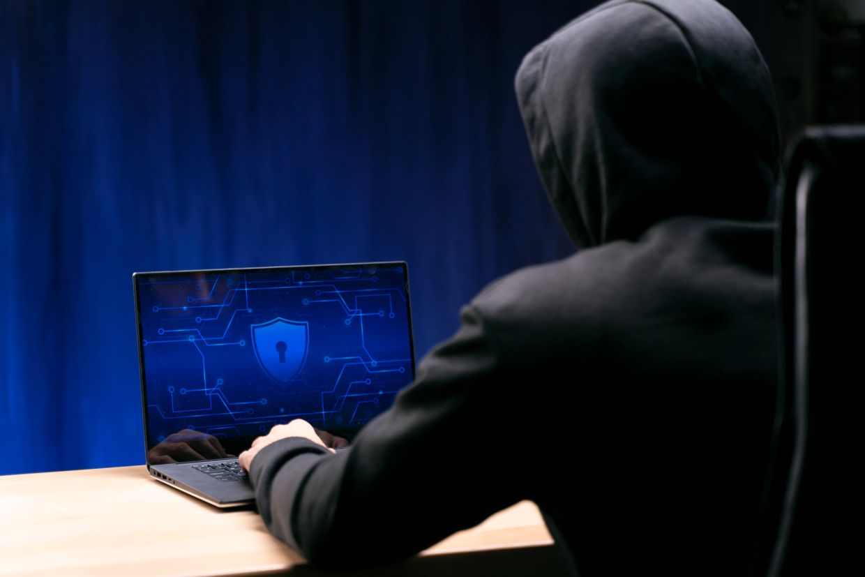 Two Young British Hackers Jailed for Major London Transport Cyberattack