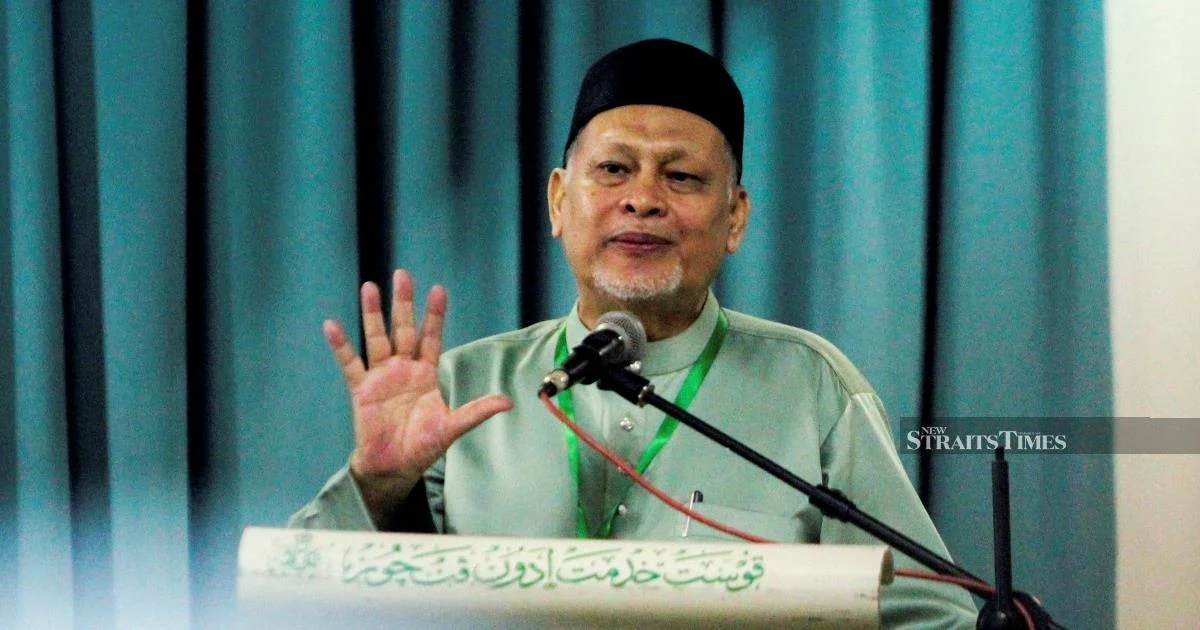 PAS Criticises Muhyiddin's Decision to Deploy Perikatan Nasional Logo in Johor and Negri Sembilan Elections