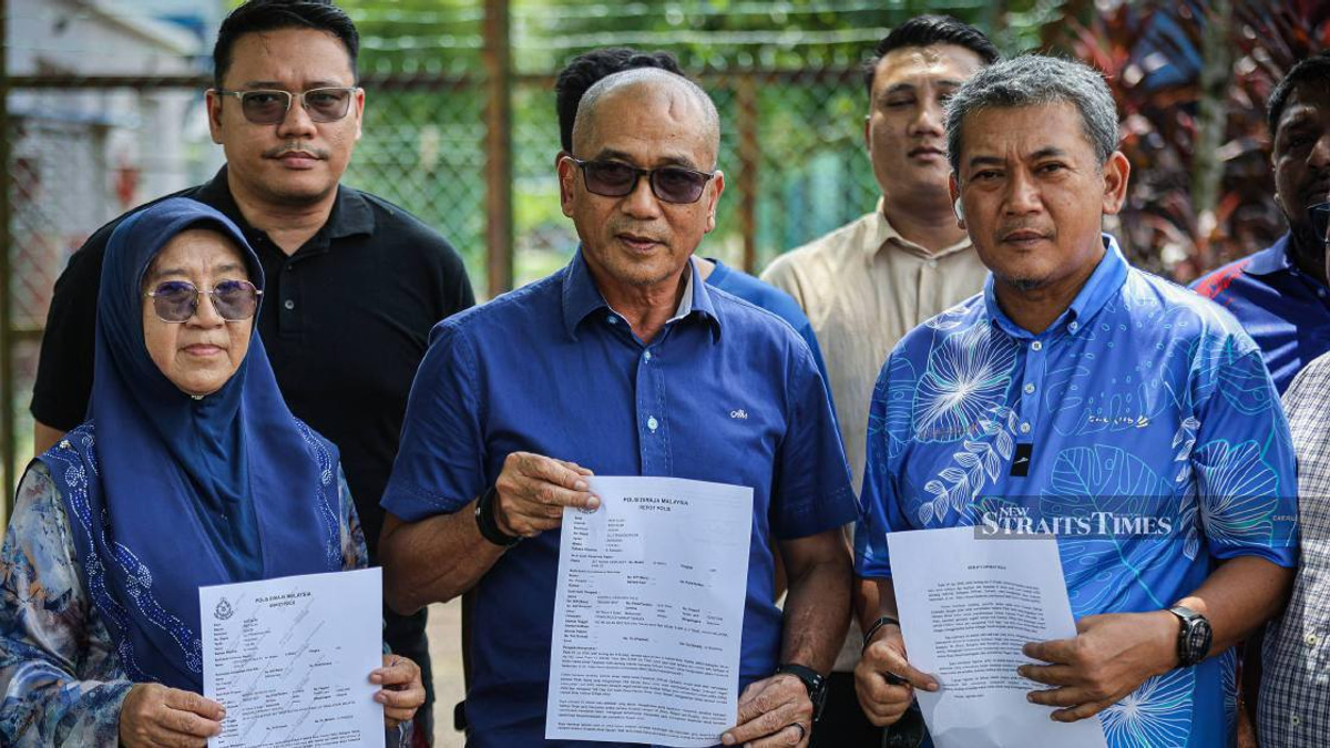 Police Reports Filed Against Former UMNO Leader Over Allegations of Palace Interference in Johor Politics