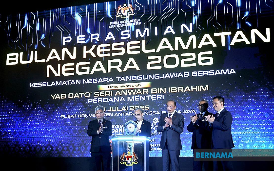 PM Anwar Warns Against Divisive Identity Politics as Nation Confronts Complex Security Threats