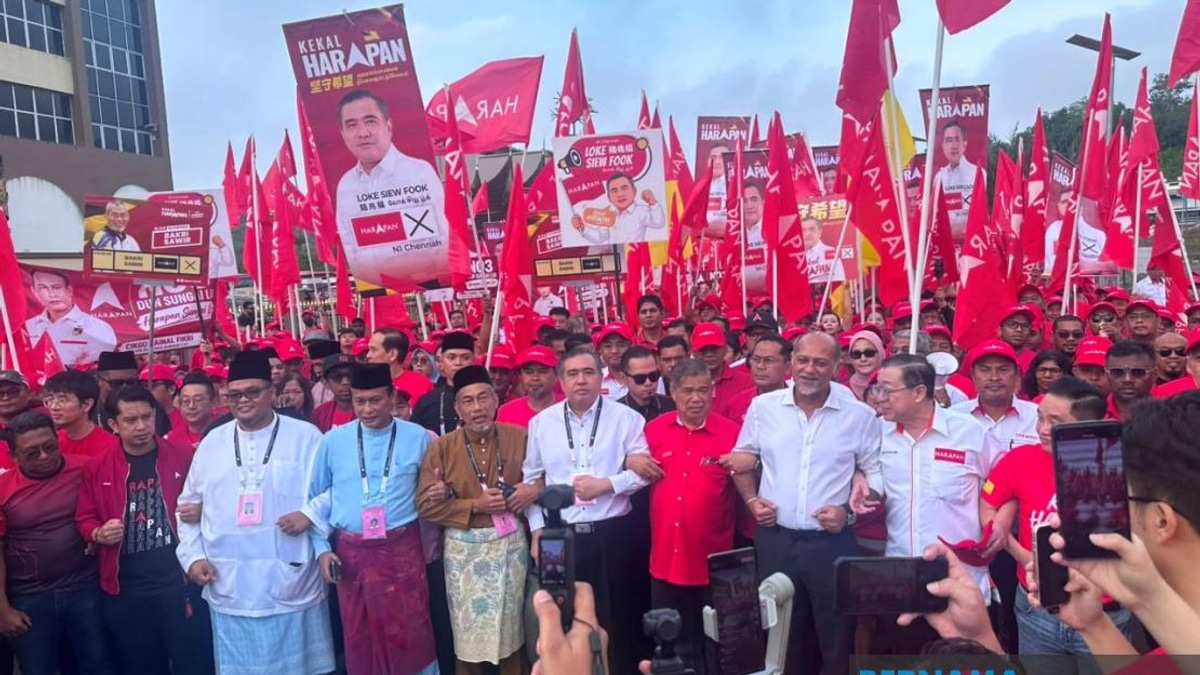 Senior Pakatan Harapan Leaders Rally Around Candidates in Negeri Sembilan Nomination Drive