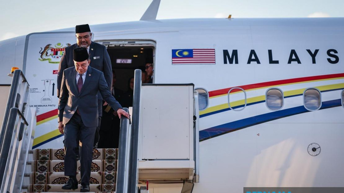 PM Anwar Arrives in Turkmenistan for Official Visit, Strengthening Central Asian Ties