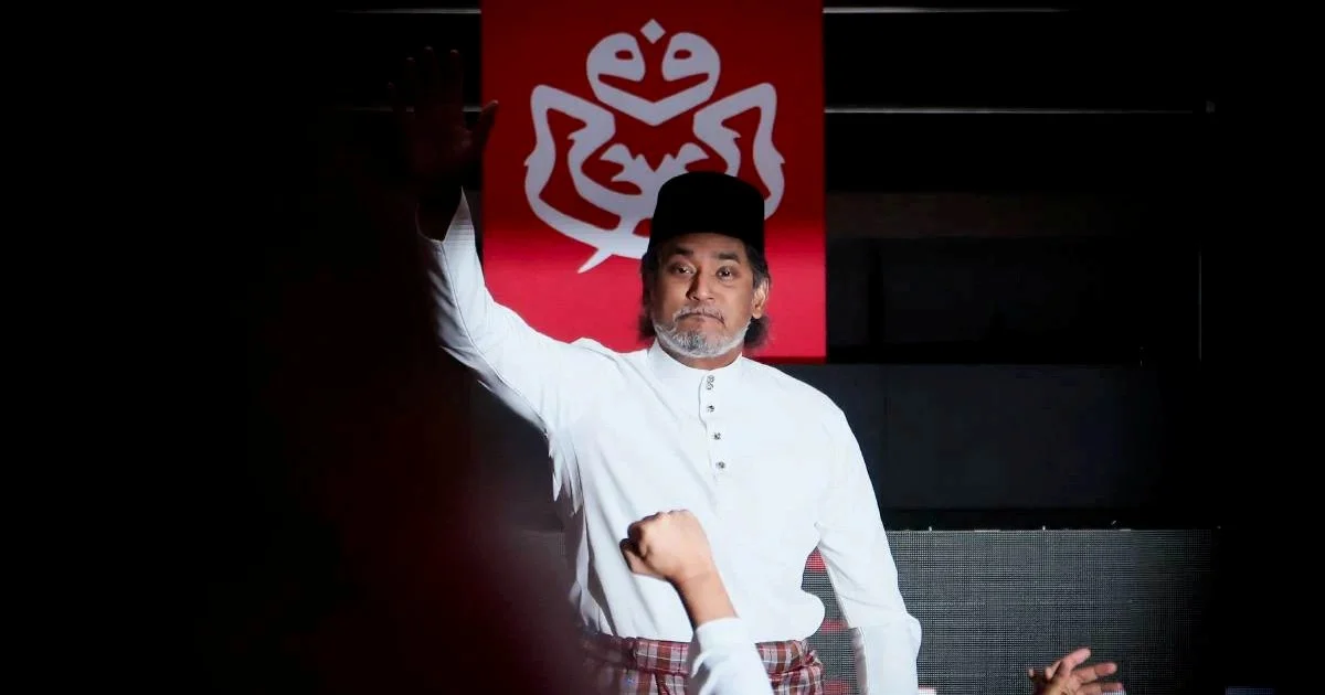 Khairy Jamaluddin Defers Negri Sembilan Election Candidacy to Umno Leadership