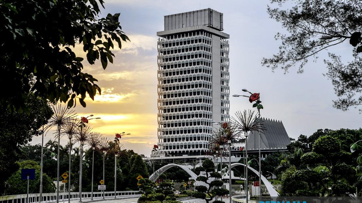 Parliament to Tackle Insurance Rules, EPF Retirement Adequacy and Sporting Talent Development