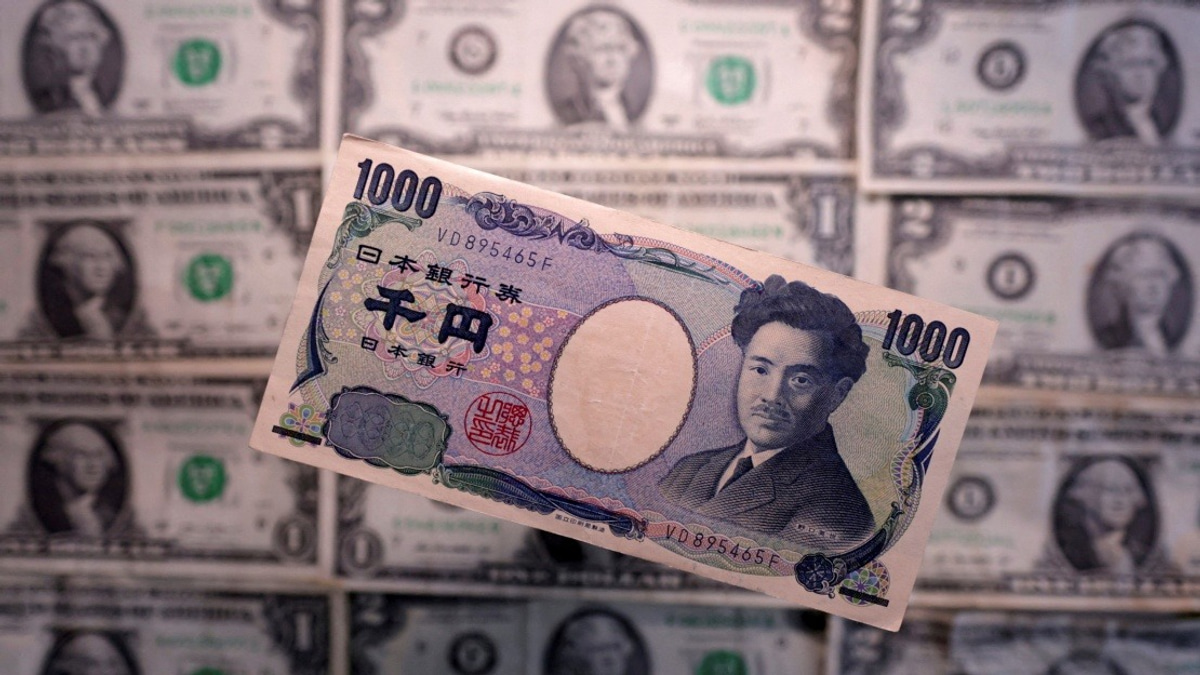 Japanese Yen Surges Past 158 Against Dollar as Intervention Speculation Mounts