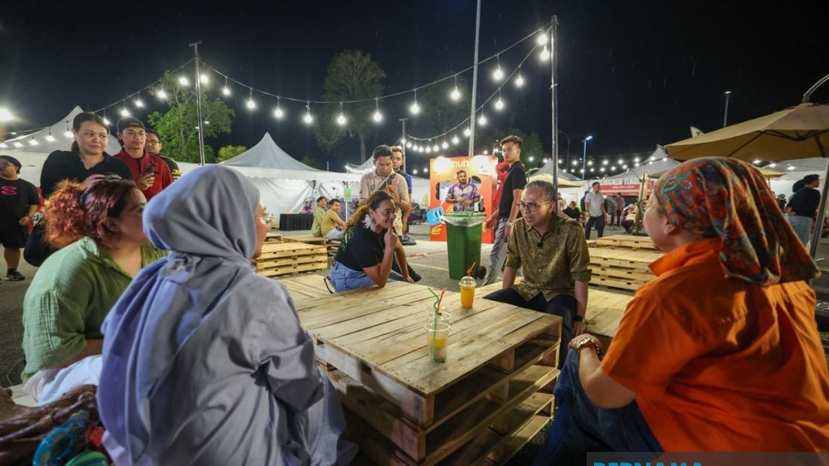 Fahmi Lauds RIUH Pi HAWANA Carnival as Platform for Local Creative Talent