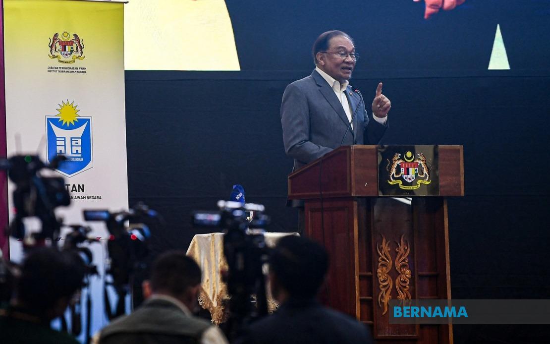 Malaysians Must Shed Colonial Thinking, PM Anwar Says