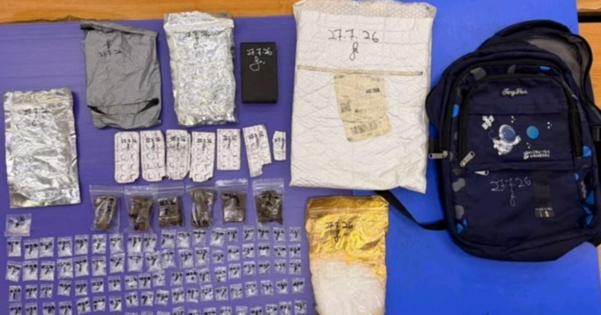 Police seize nearly RM100,000 after busting suspected drug dealer in Bera