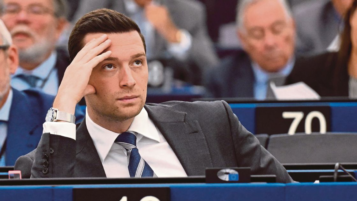 EU Anti-Fraud Office Opens Investigation Into Bardella's Parliamentary Assistant Post Claims