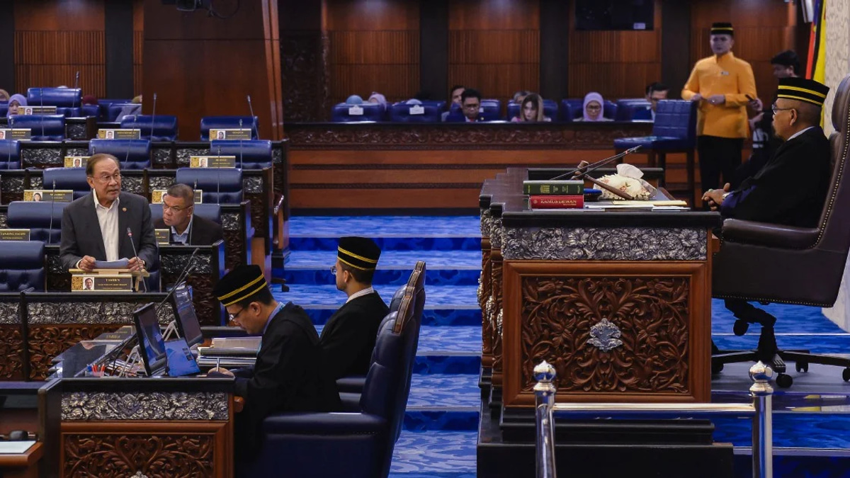 Election Commission Will Enforce Rules on Caretaker Spending, Says PM Anwar