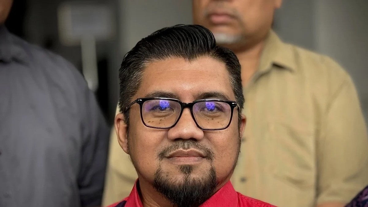 Political activist Badrul Hisham ordered to mount defence in royal defamation case