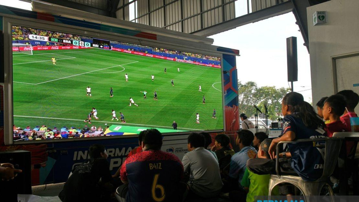 Free World Cup Broadcasts Ease Financial Burden for Malaysian Traders and Diners