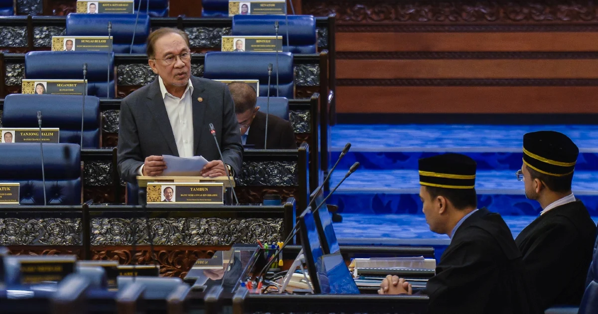 Anwar Denies Halting Johor Felda Settlers' Day Event