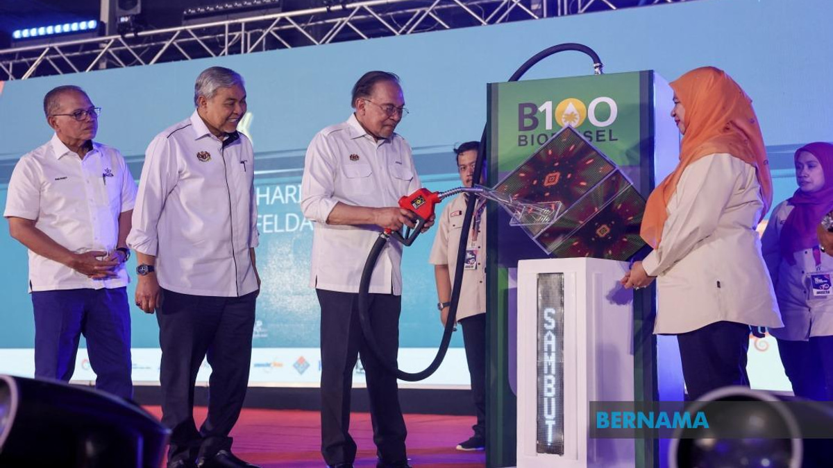 Government to Amend Land Act to Enable Multiple Homes on FELDA Plots