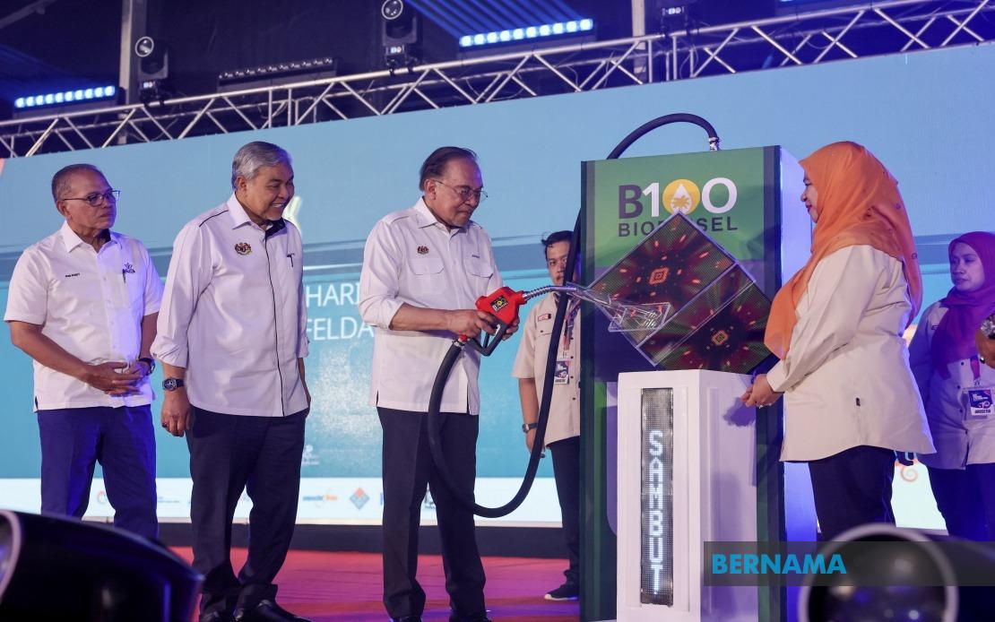 Government to Amend Land Act to Enable Multiple Homes on FELDA Plots