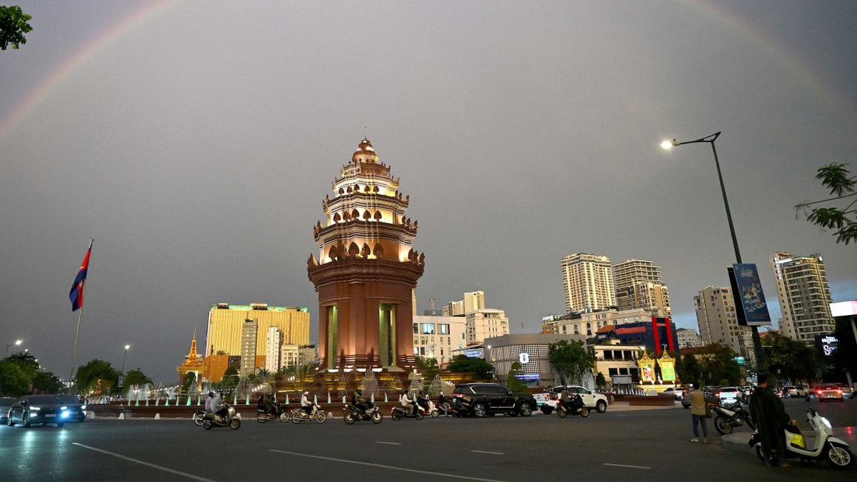Malaysia Navigates Political Transition as Budget Pledges and Legal Challenges Mount