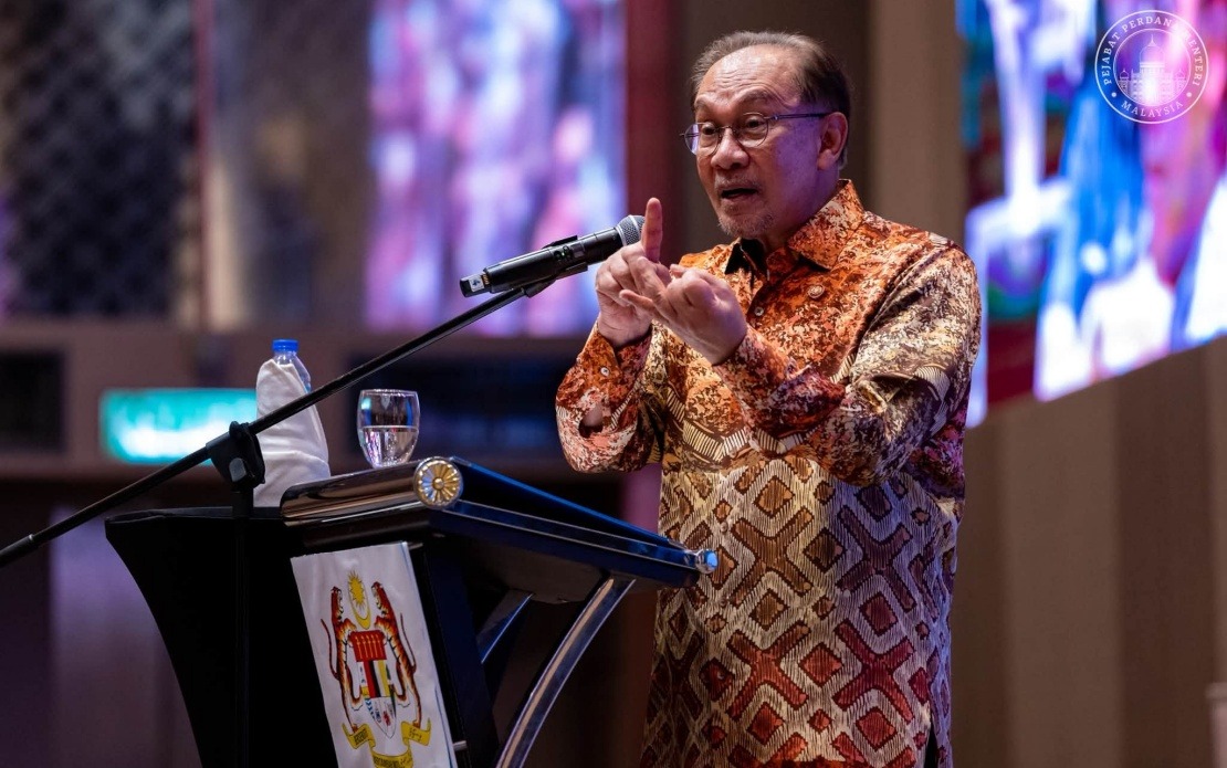 Government Will Do Its Best to Support Young People, Pledges PM Anwar