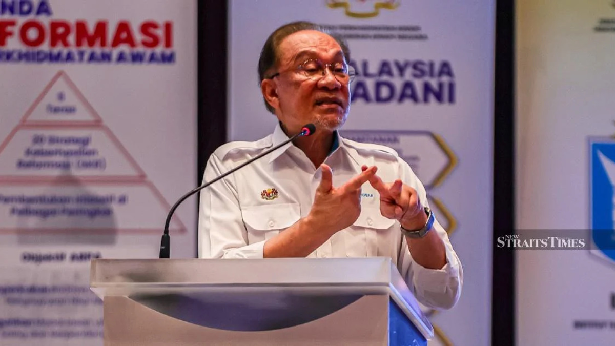 Anwar defends Mat Sabu's speech, urges unity as coalition tensions surface