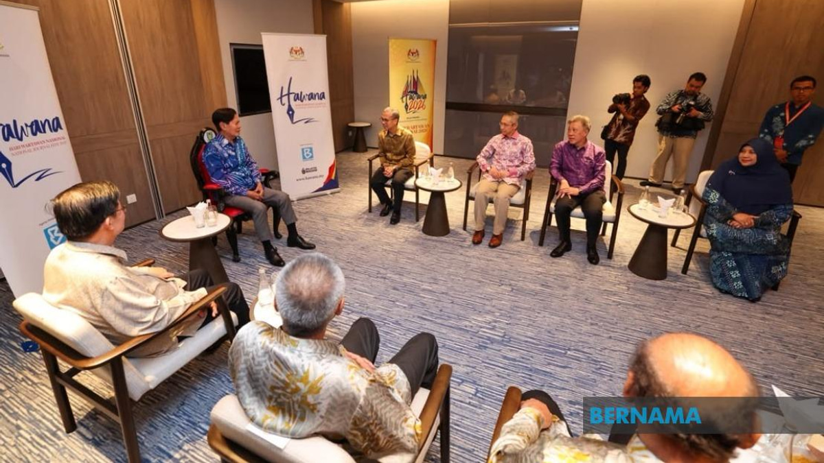 Fahmi Pushes for Unified ASEAN Media Front Against Misinformation
