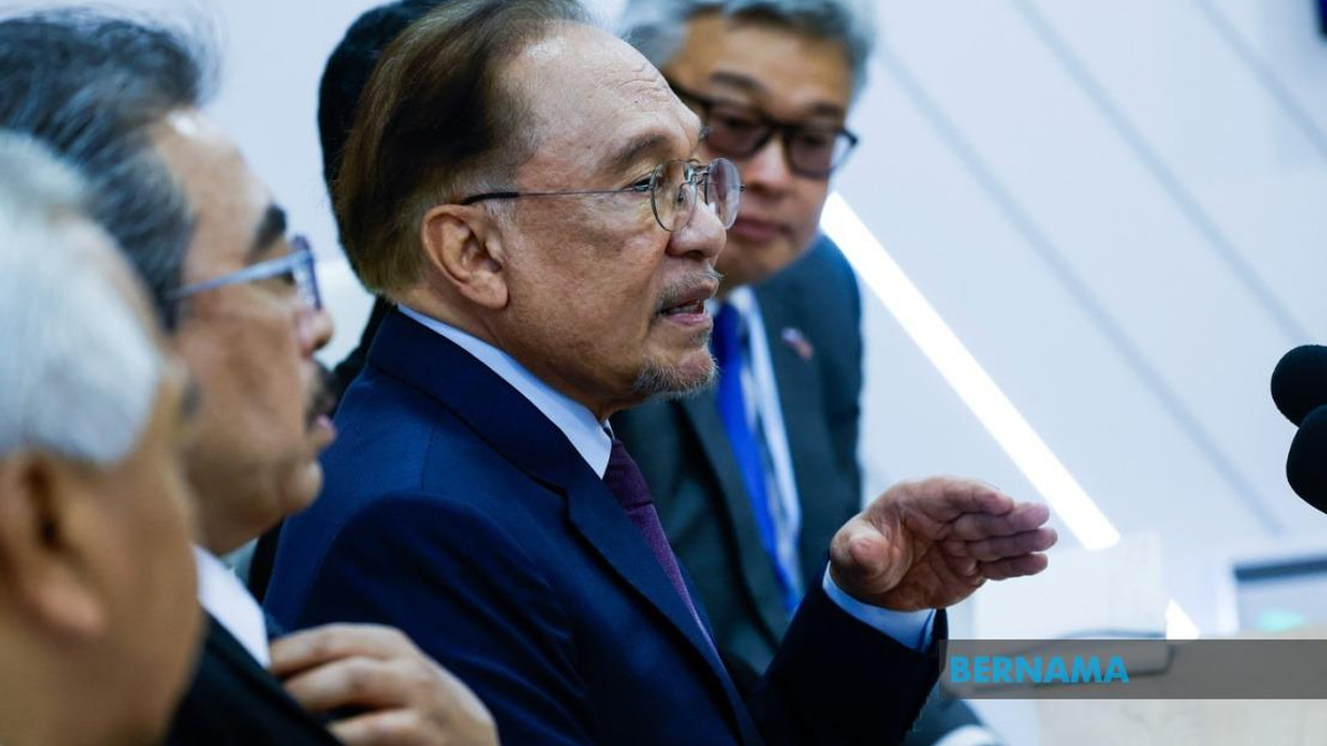 Anwar's Kazan Mission Secures Long-Term Russian Energy Supplies for Malaysia