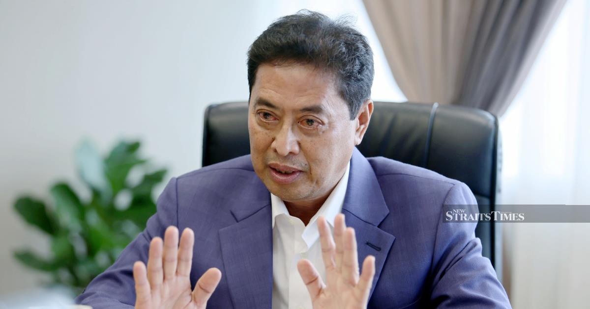 Azam Denies Knowledge of RM178 Million Contract Awarded to Brother's Firm