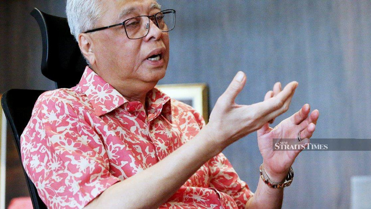 Ismail Sabri Admitted to IJN Ahead of Court Hearing