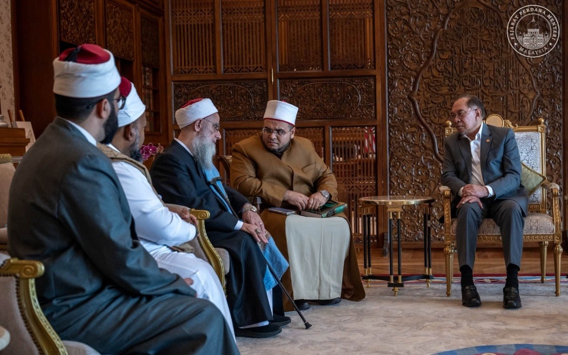 PM Anwar Receives Visit from Distinguished Egyptian Islamic Scholar