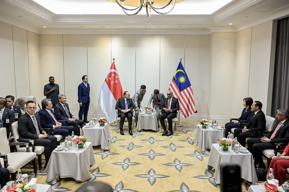 Singapore President Halimah Yacob Meets PM Anwar in Kuala Lumpur State Visit